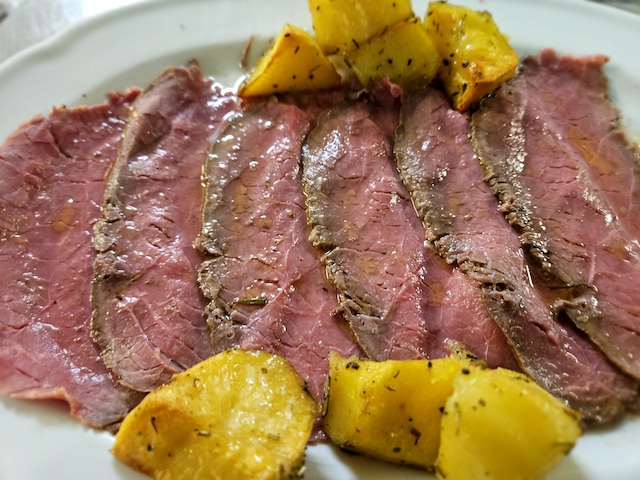 ROAST BEEF